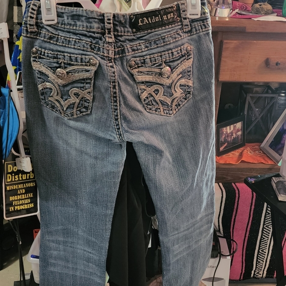 Jeans - Picture 2 of 2